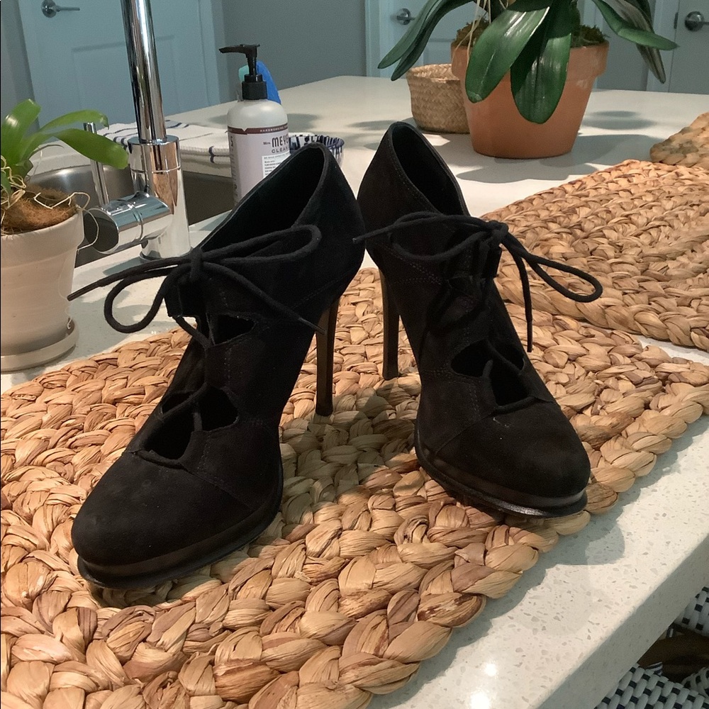 Womens shoes